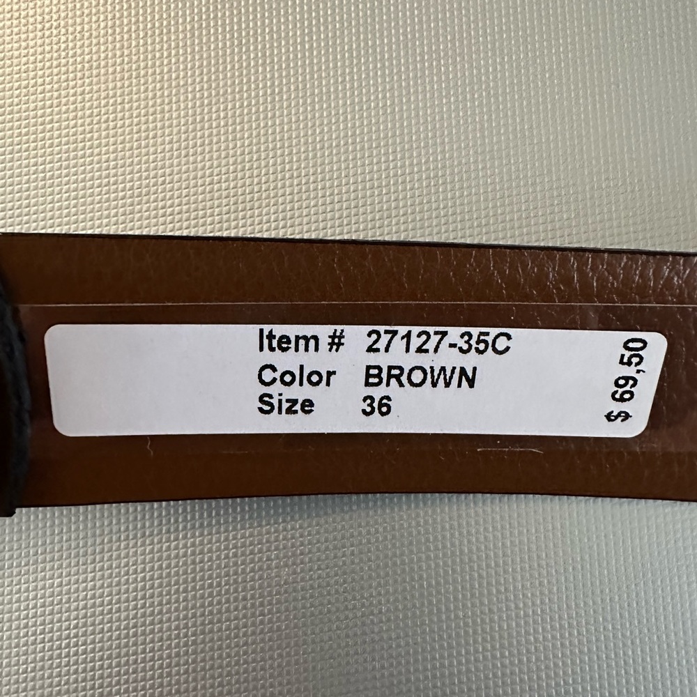 Gorgeous mens brown leather belt NWT